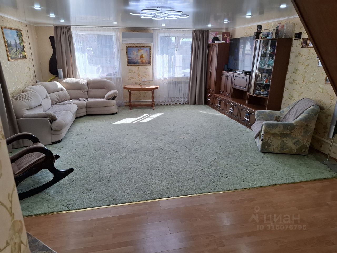 Дом, 200 м², 13 соток