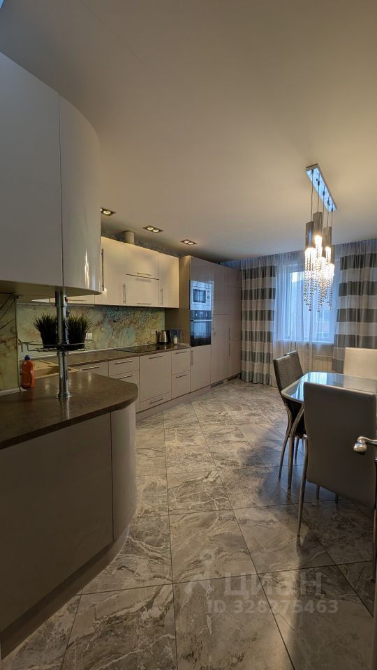 3-комн., 95 м², 7/10 этаж
