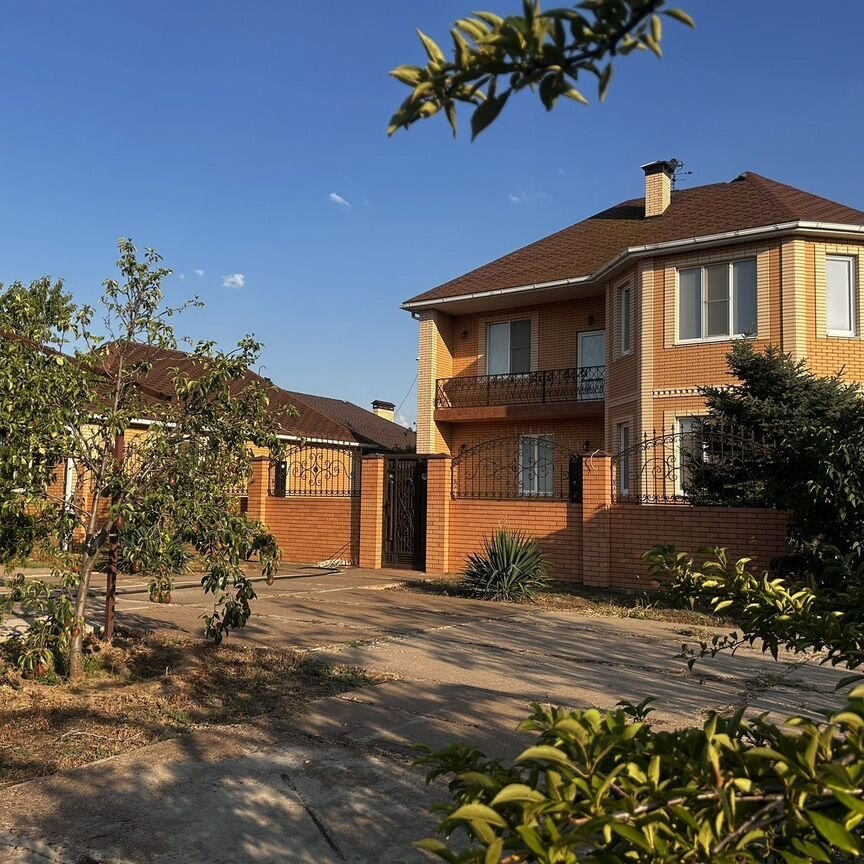 Коттедж, 165 м², 12.5 соток