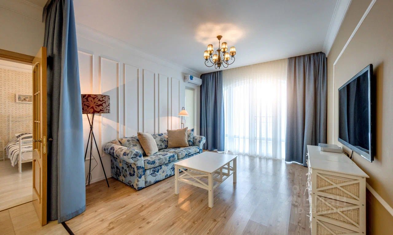1-комн. квартира, 54 м2, 1/6 этаж