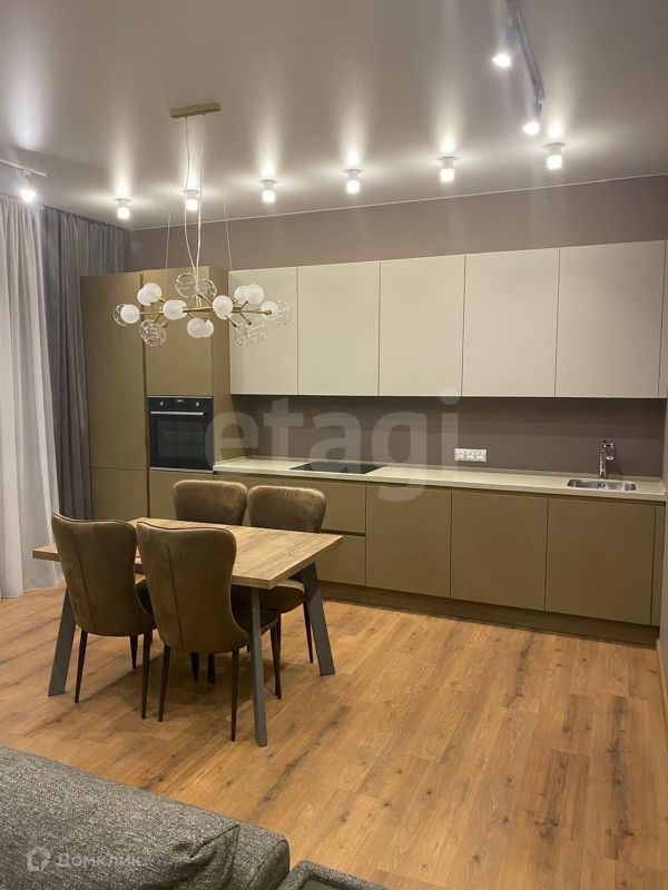 3-комн., 115 м², 4/4 этаж