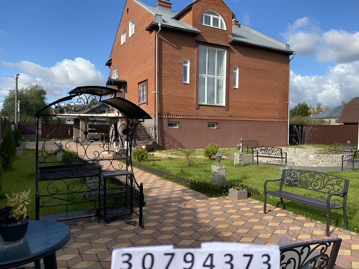 Коттедж, 555 м2