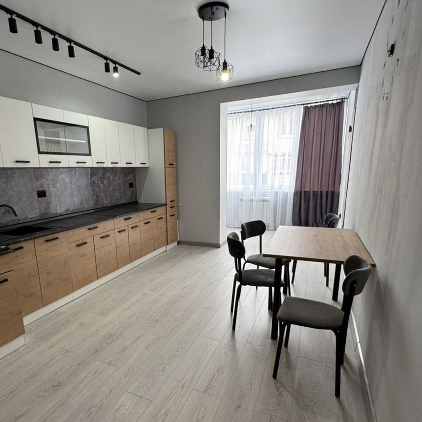 3-комн., 98.7 м², 4/10 этаж