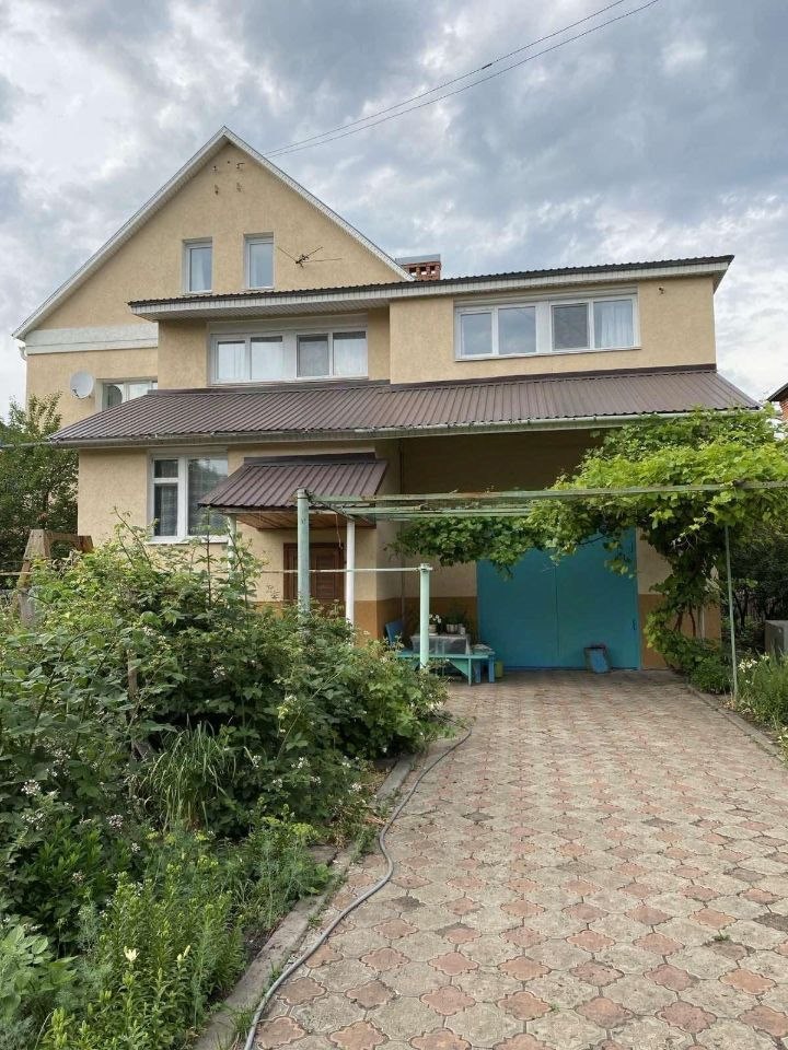 Коттедж, 365.9 м², 13 соток