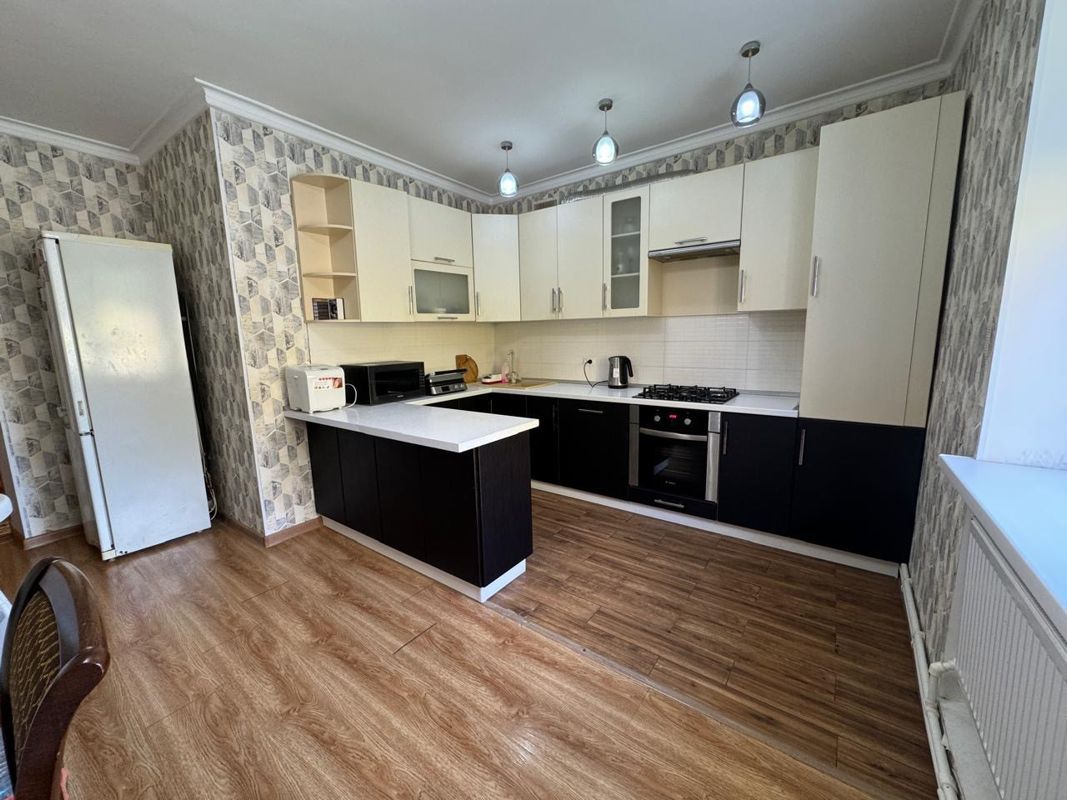 4-комн., 103.4 м², 1/1 этаж