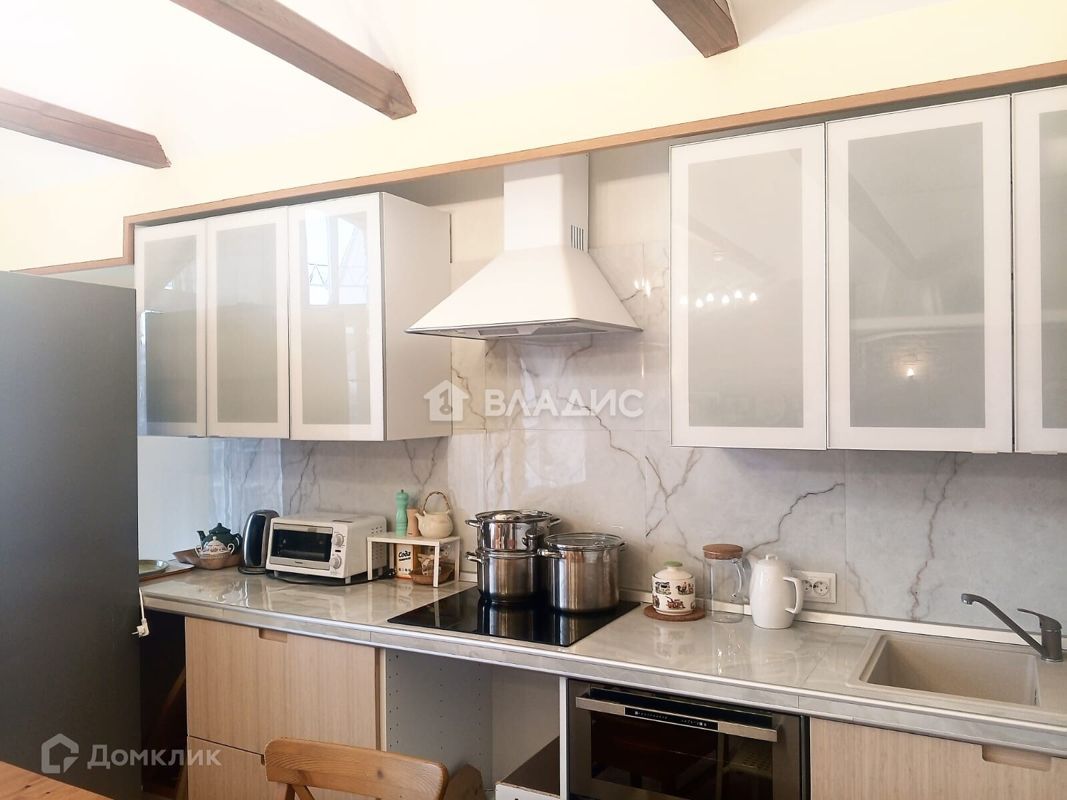 3-комн., 169.3 м², 6/6 этаж