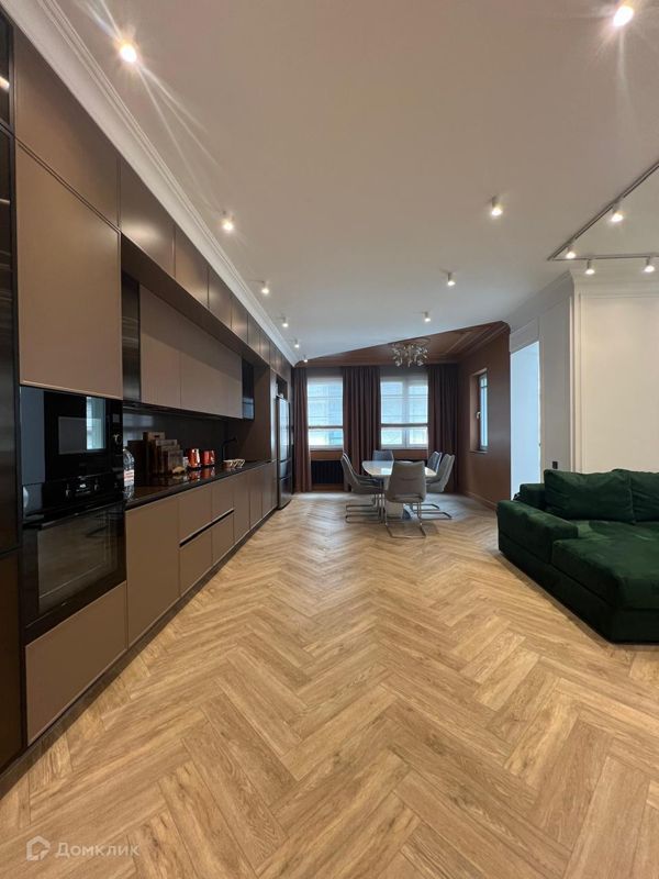 4-комн., 159 м², 4/6 этаж