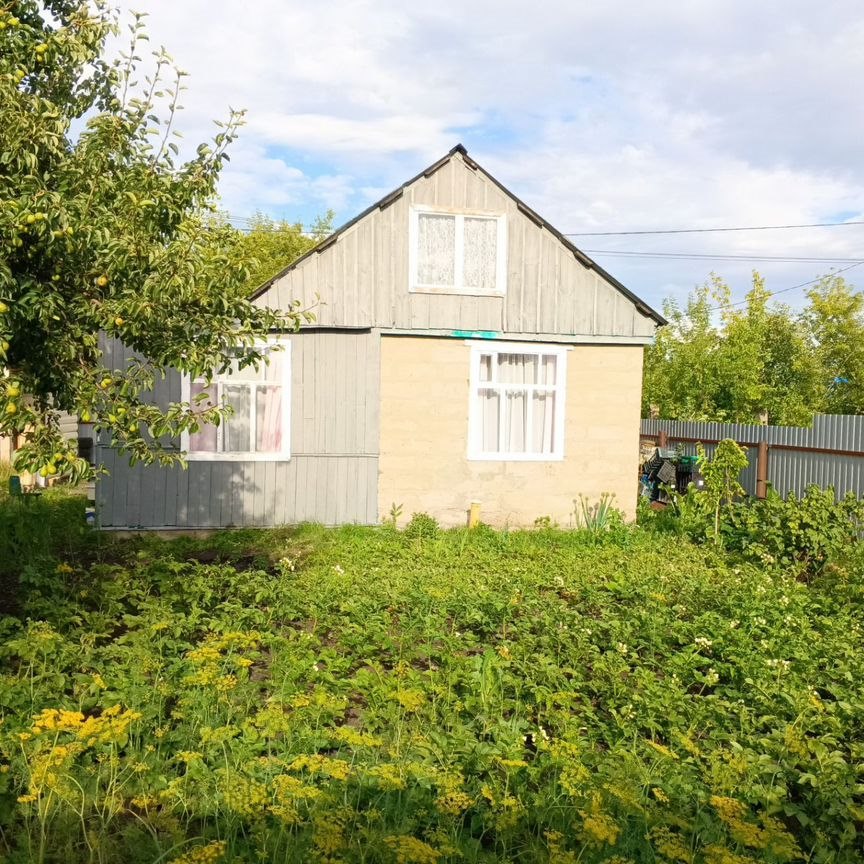 Коттедж, 32 м², 4 сотки