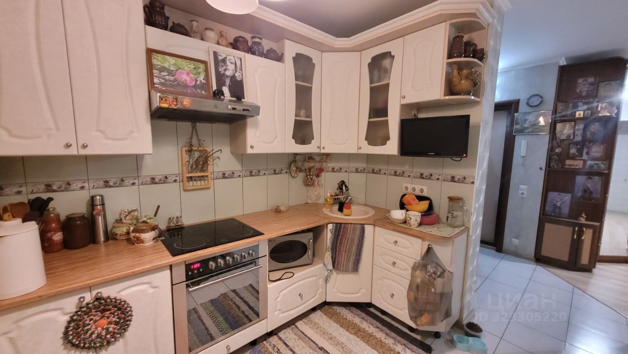 3-комн., 68 м², 1/10 этаж