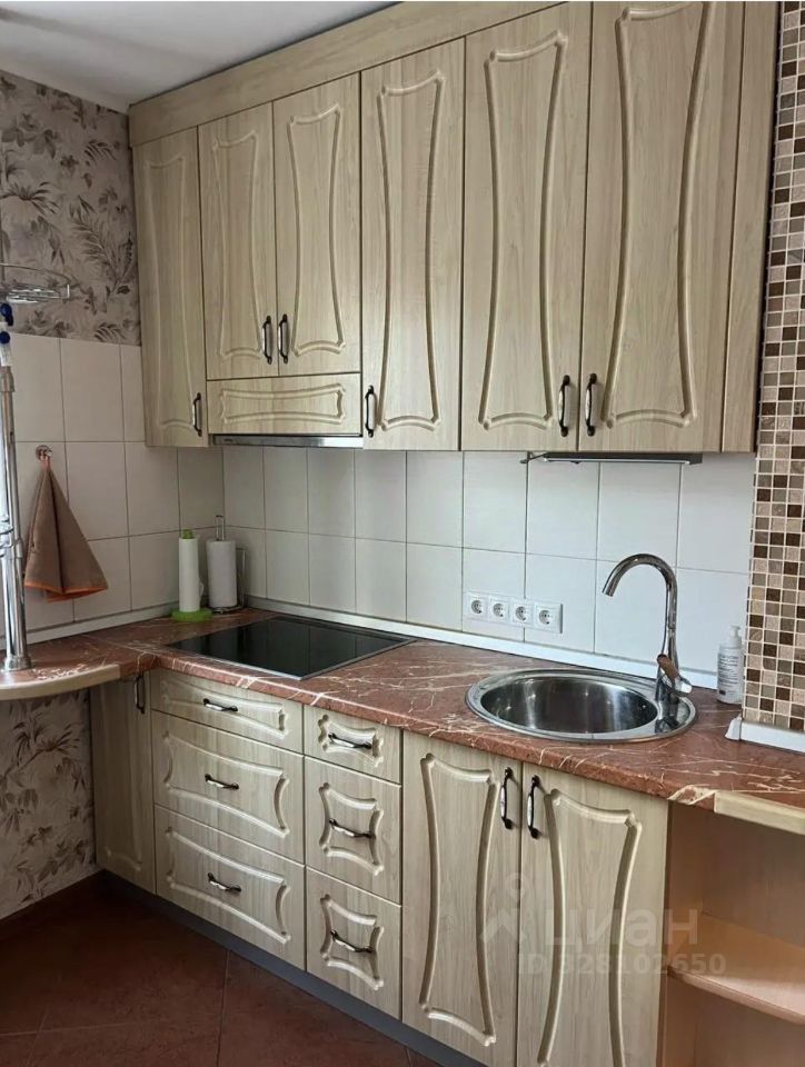 3-комн. квартира, 70 м2, 4/16 этаж