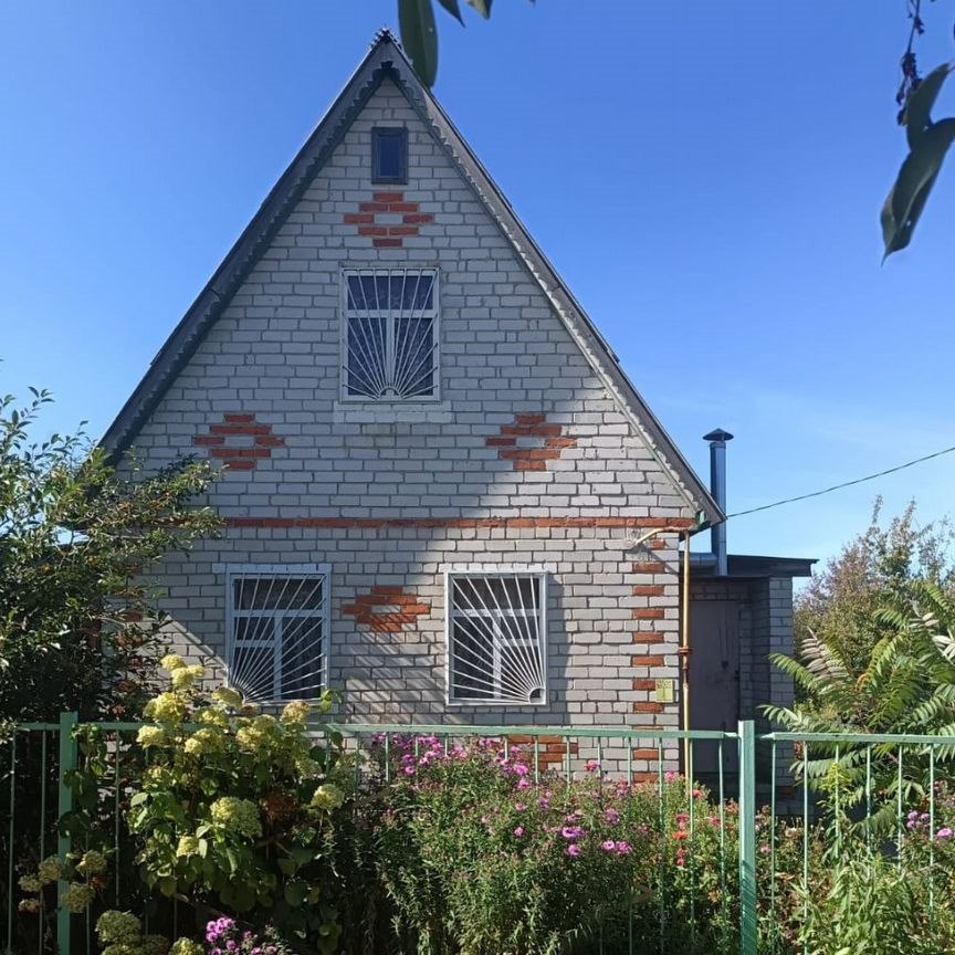 Коттедж, 40 м², 10 соток