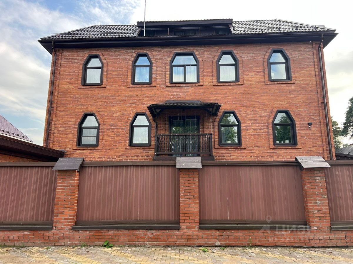 Дом, 540 м², 10.5 соток