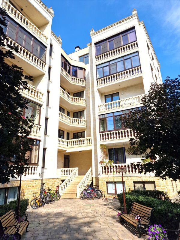 2-комн., 62.2 м², 4/5 этаж