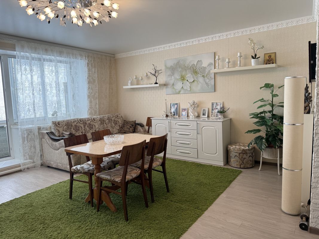 4-комн. квартира, 81.5 м2, 2/2 этаж