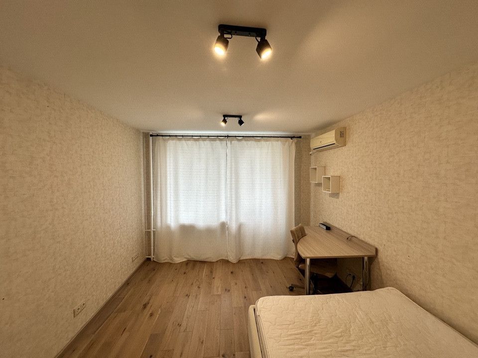2-комн. квартира, 42 м2, 8/9 этаж