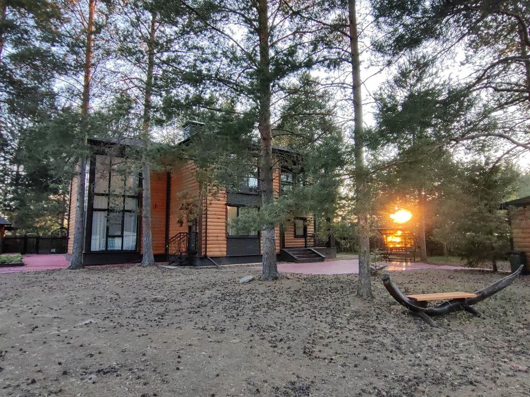 Коттедж, 240 м², 20 соток