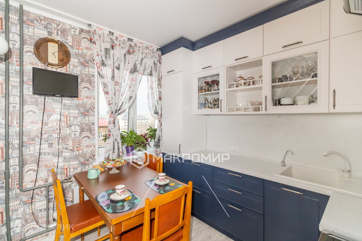 2-комн. квартира, 51 м², 6/14 этаж