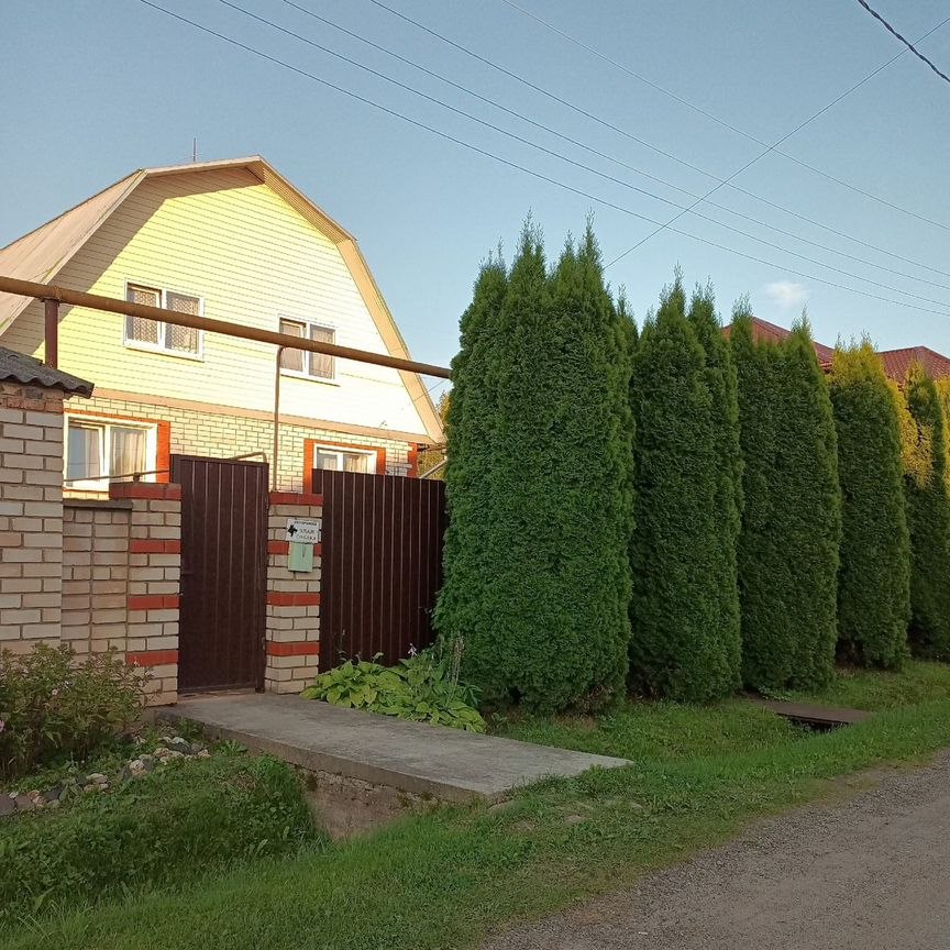 Дом, 209 м², 12 соток