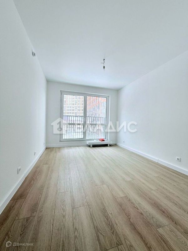 3-комн. квартира, 73 м², 3/33 этаж