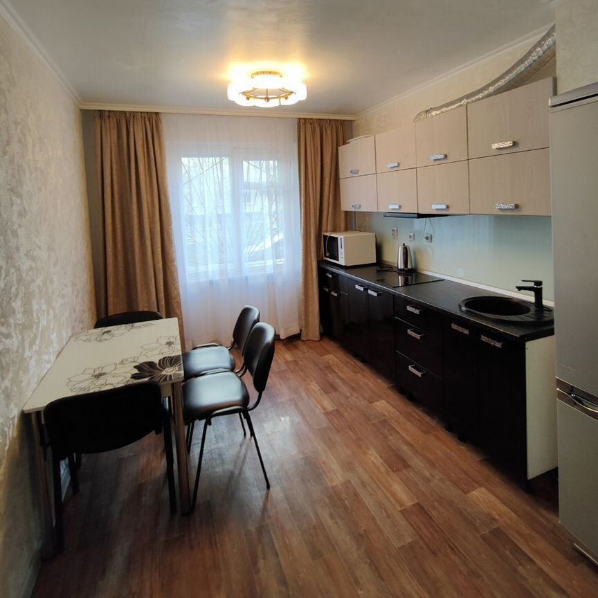 3-комн., 62.3 м², 1/10 этаж