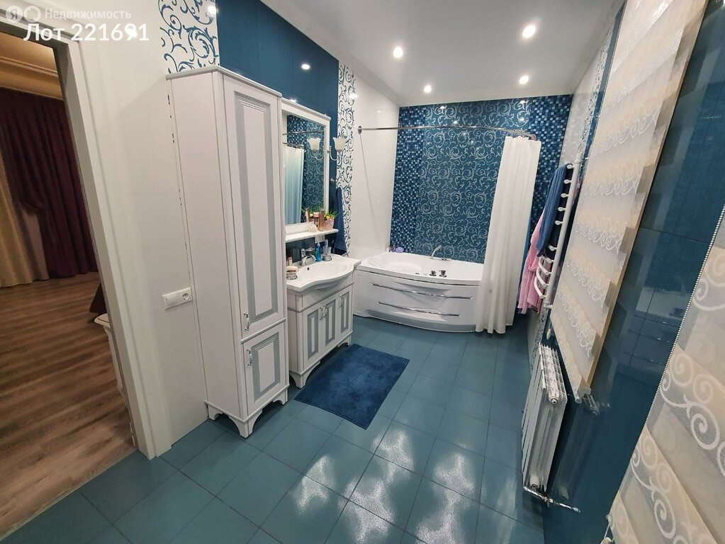 Дом, 528 м², 82 сотки