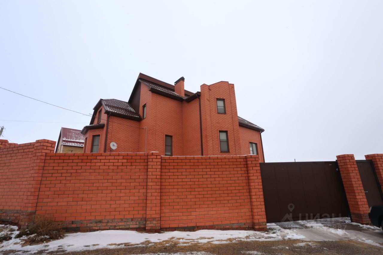 Дом, 313 м², 8 соток