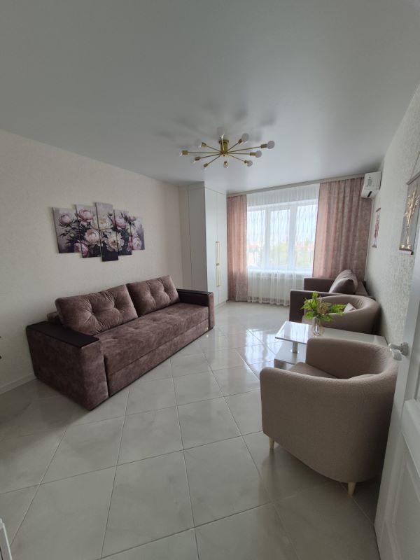 1-комн. квартира, 43 м2,  этаж