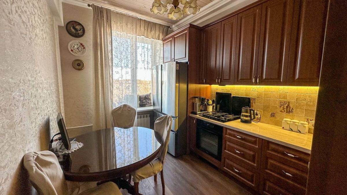 4-комн., 100.2 м², 5/5 этаж