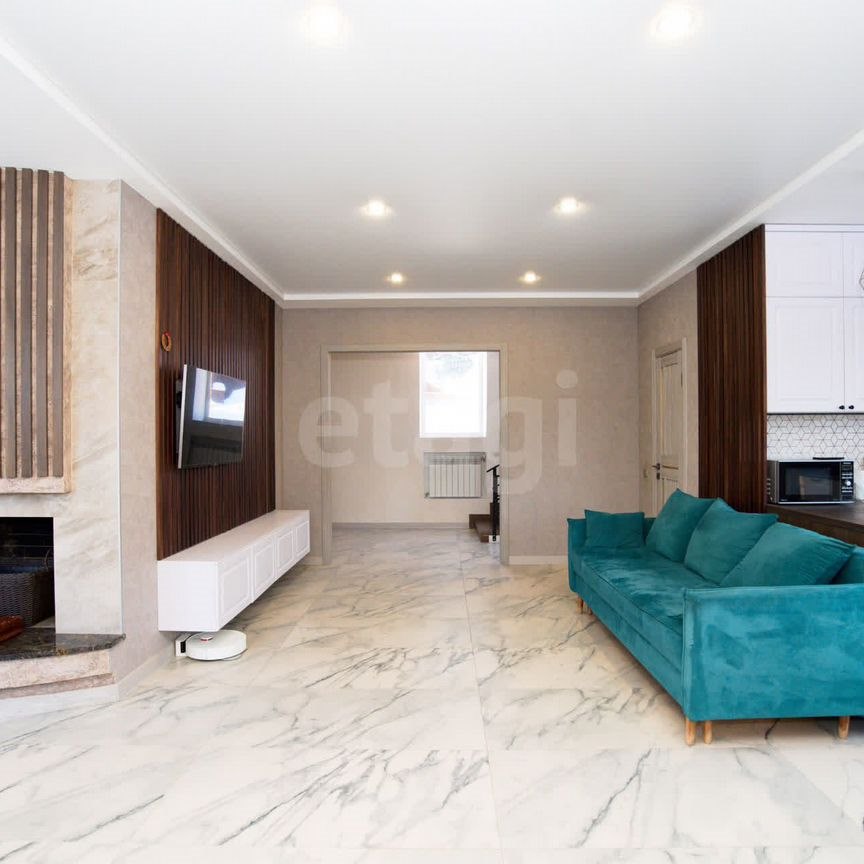 Дом, 254.7 м², 19 соток