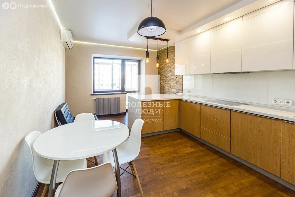 3-комн., 100 м², 4/5 этаж