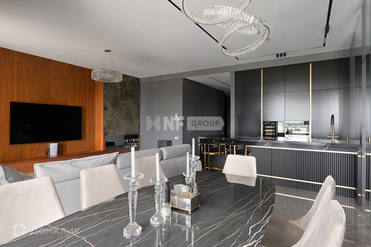 3-комн., 160 м², 8/8 этаж