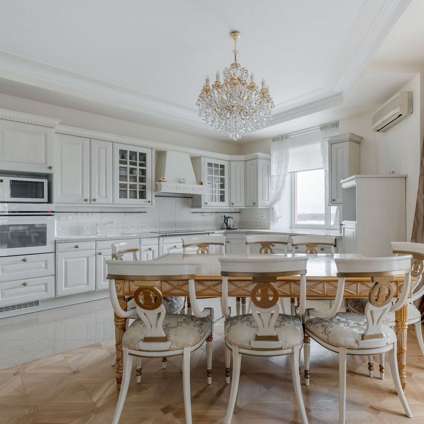 4-комн. квартира, 177 м², 13/16 этаж