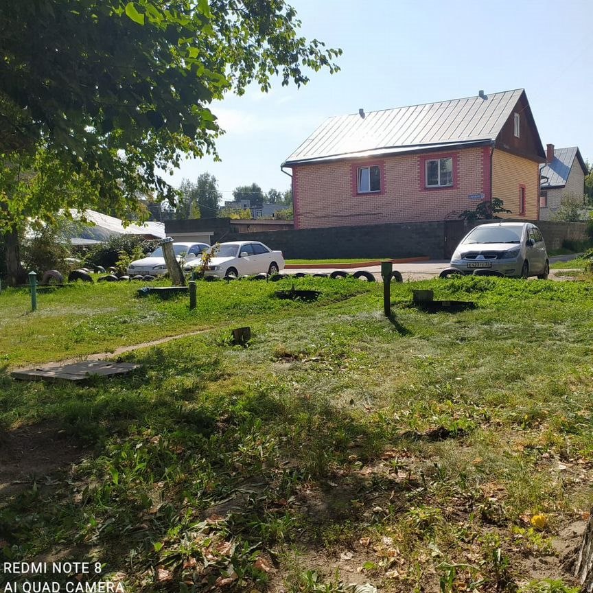 Дом, 199 м², 6 соток