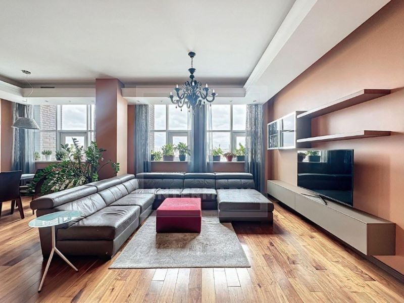 3-комн. квартира, 115 м2, 9/15 этаж