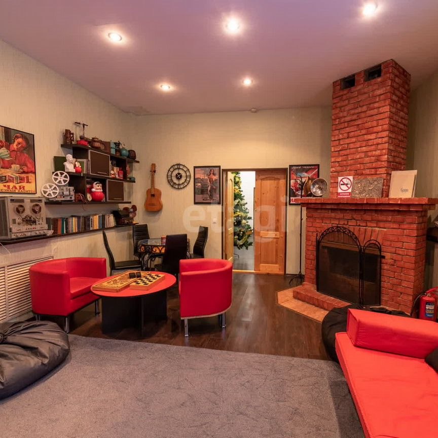 Дом, 226 м², 12.7 соток