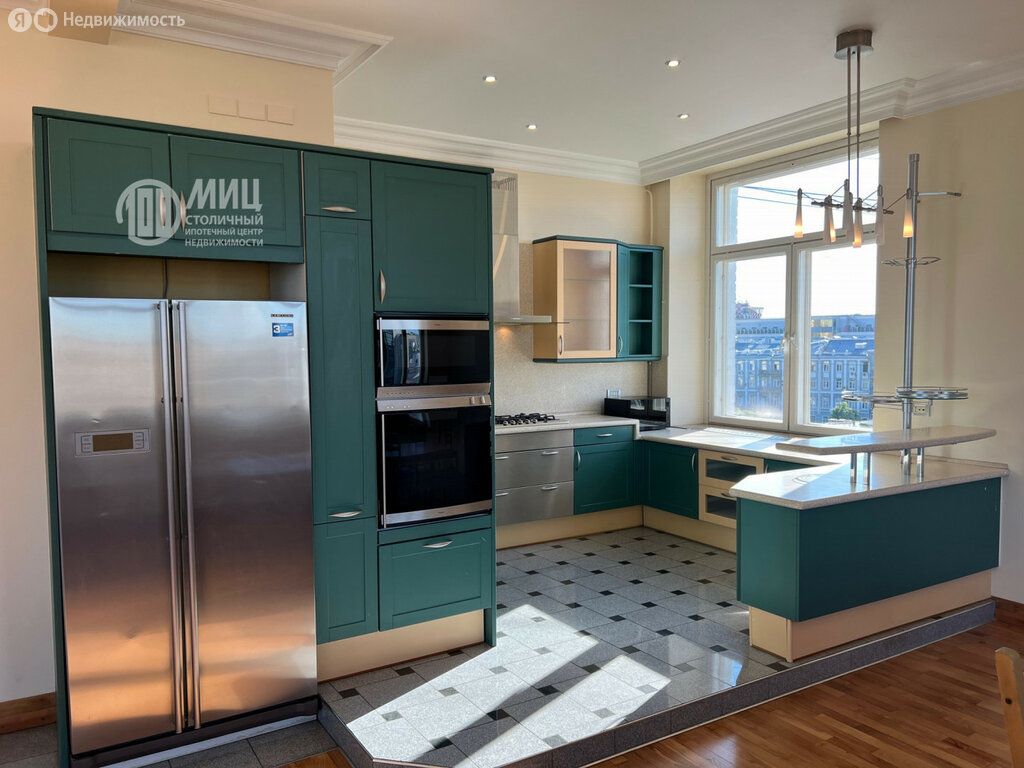 6-комн., 286.4 м², 8/8 этаж