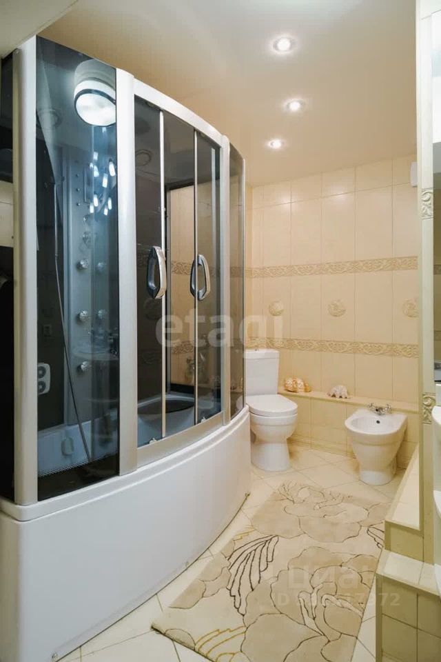 Квартира, 230 м², 5/5 этаж