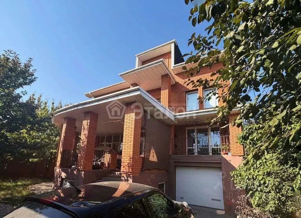 Дом, 398.5 м², 5.2 соток