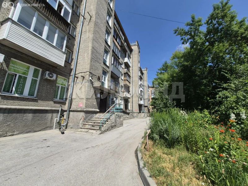 2-комн., 42 м², 3/5 этаж