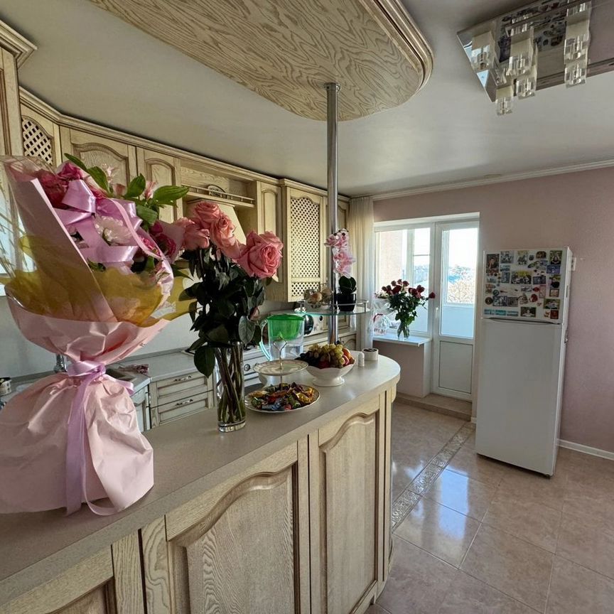 5-комн., 220 м², 5/6 этаж