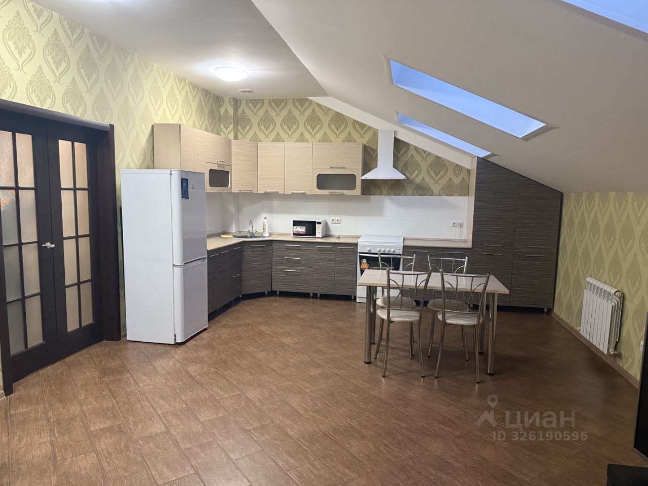 3-комн. квартира, 86 м2, 4/4 этаж