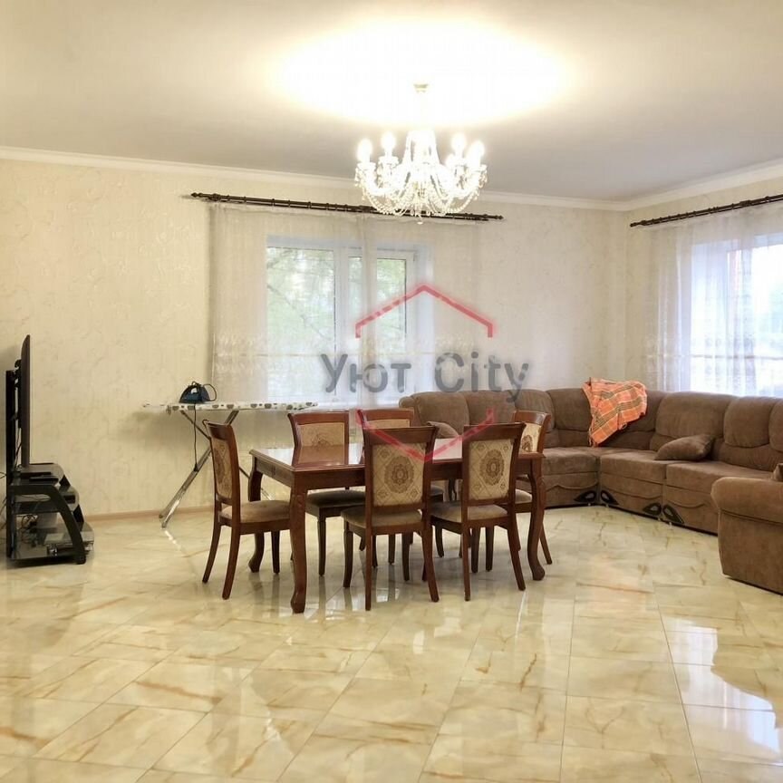 Коттедж, 387 м², 14 соток