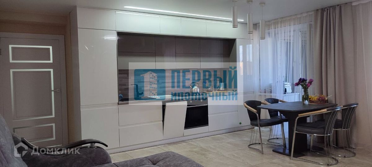 3-комн., 93 м², 7/10 этаж