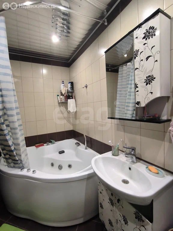 4-комн., Квартира, 186.7 м², 2/3 этаж
