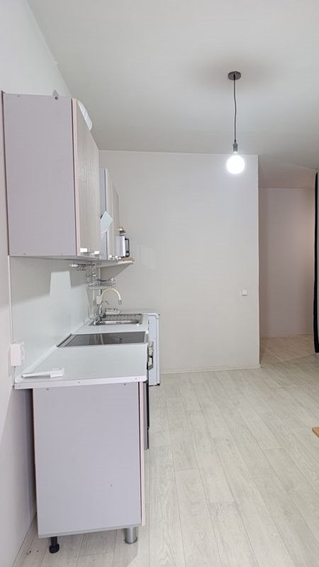 1-комн., 42 м², 1/4 этаж