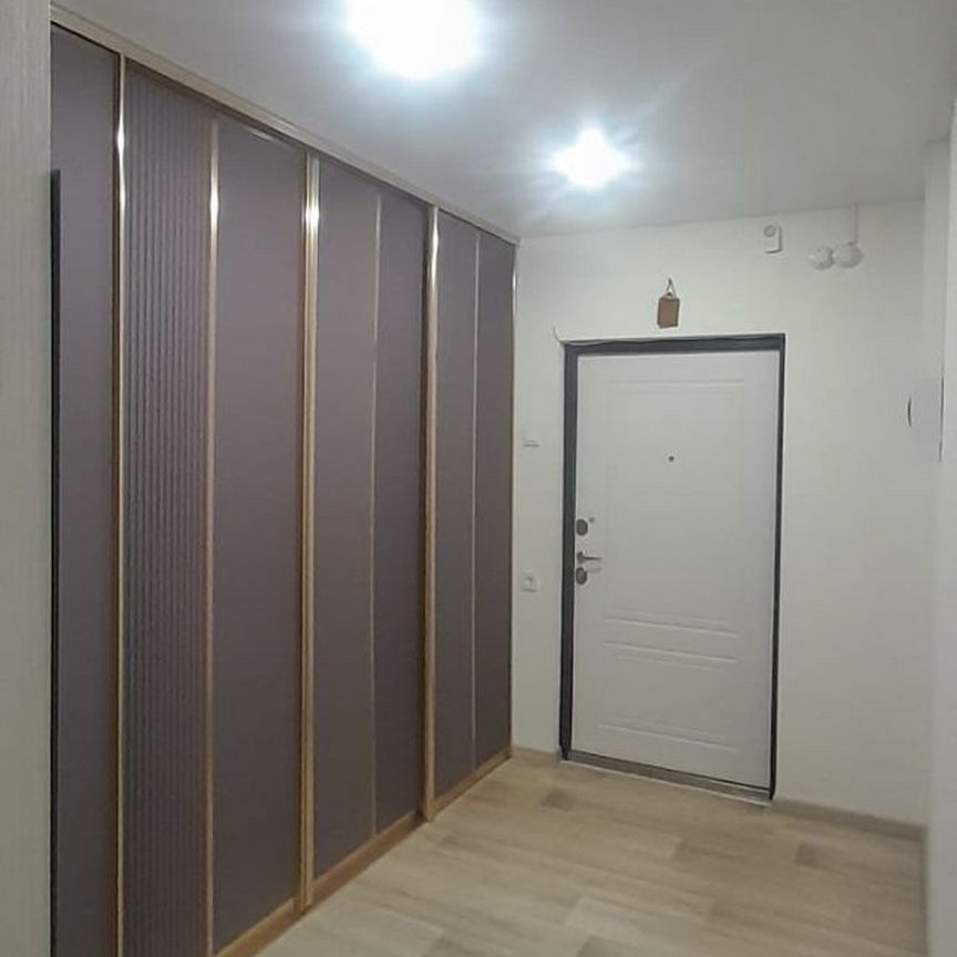 2-комн., 64 м², 13/18 этаж