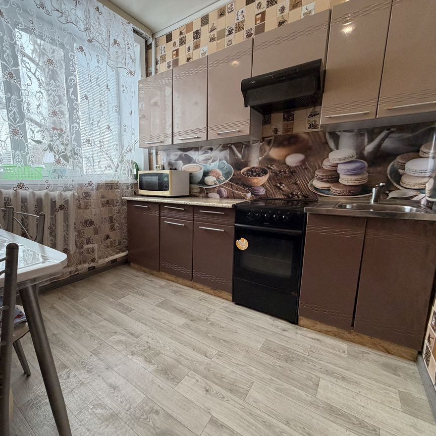 3-комн. квартира, 53.4 м2, 2/2 этаж