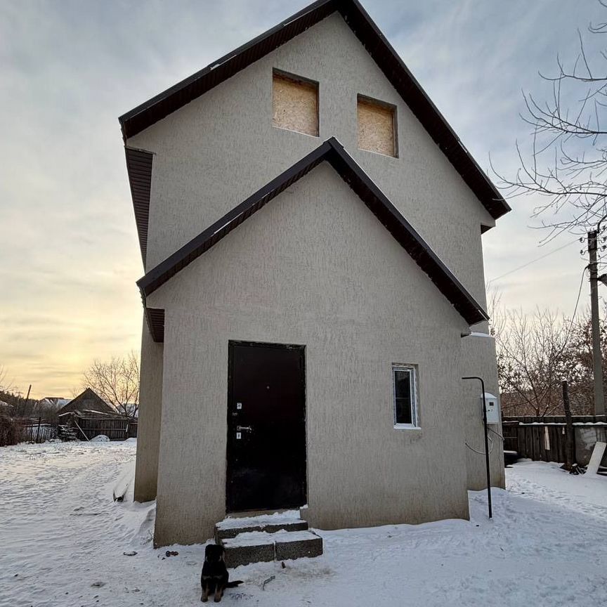 Коттедж, 220 м², 10 соток