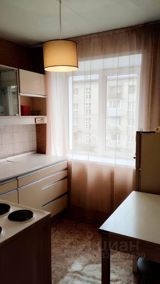 2-комн. квартира, 42 м², 4/5 этаж