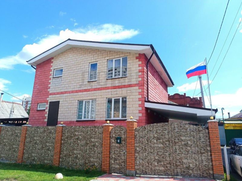 Коттедж, 200 м², 4.19 сотки